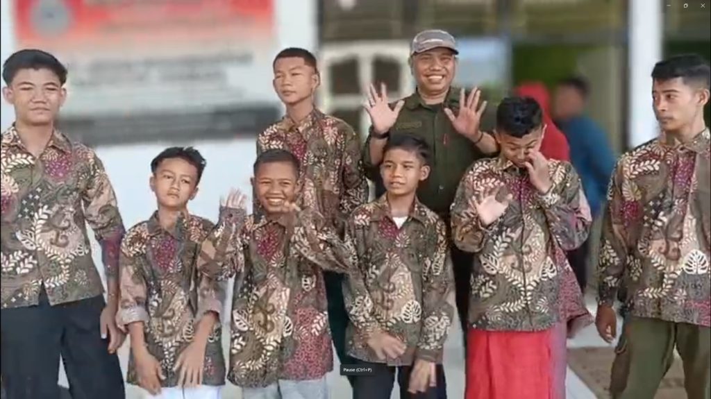 foto bersama anak-anak panti asuhan muhammadiyah Jembrana, Bali